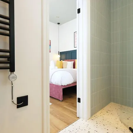 Modern Retreat 2br, Sleeps 6, Smart Tv Apartman Bristol