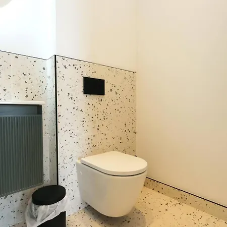 Modern Retreat 2br, Sleeps 6, Smart Tv Lejlighed